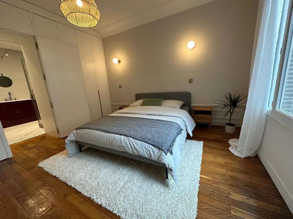 Apartments Foch Champs Elysees Paris